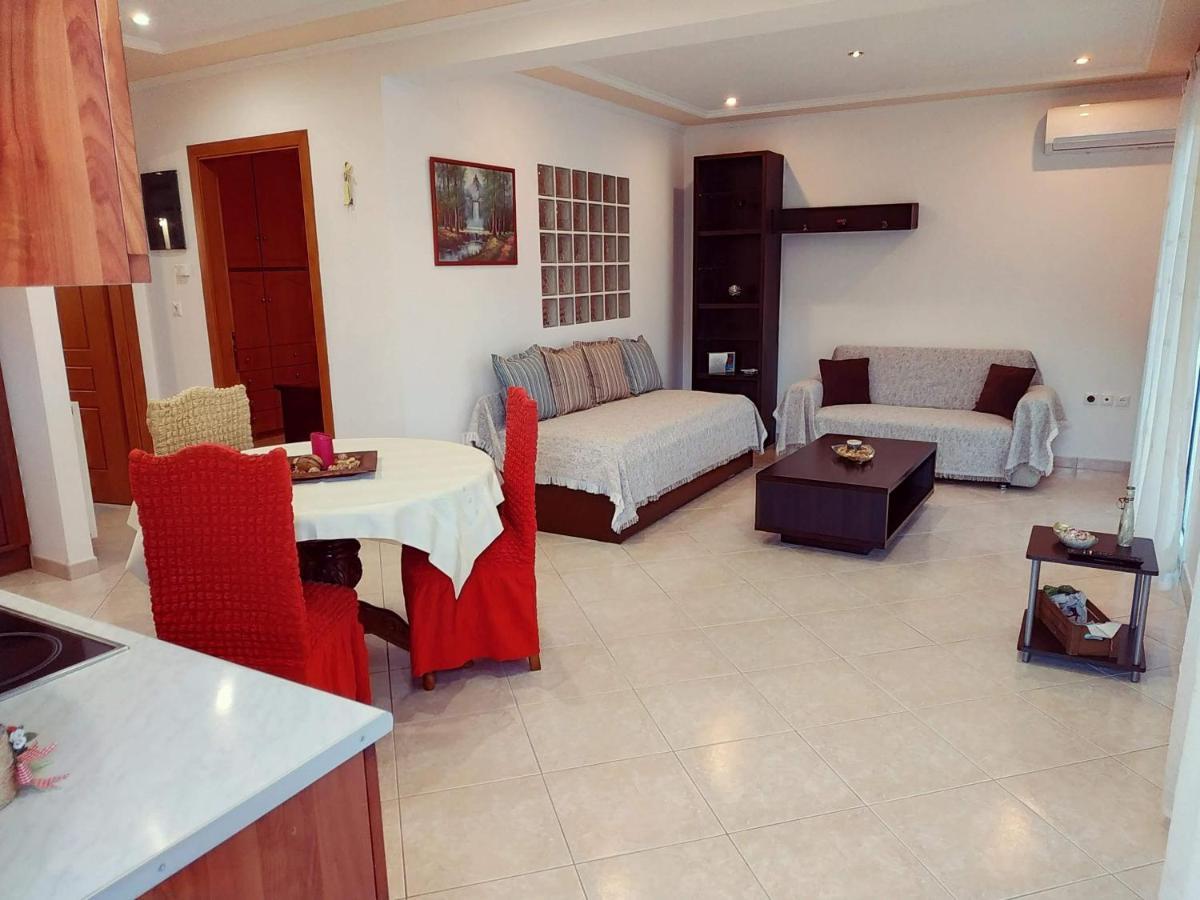 Moudros Apartment *